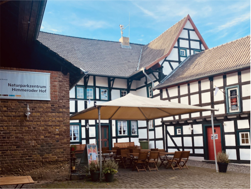 Blick in den Hof des Himmeroder Hofs in Rheinbach