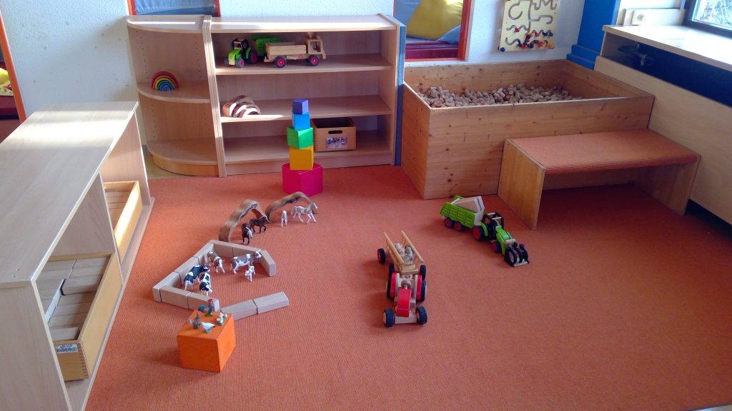 Gruppenraum mit verschiedenen Spielsachen der Kita Schatzinsel der Stadt Rheinbach